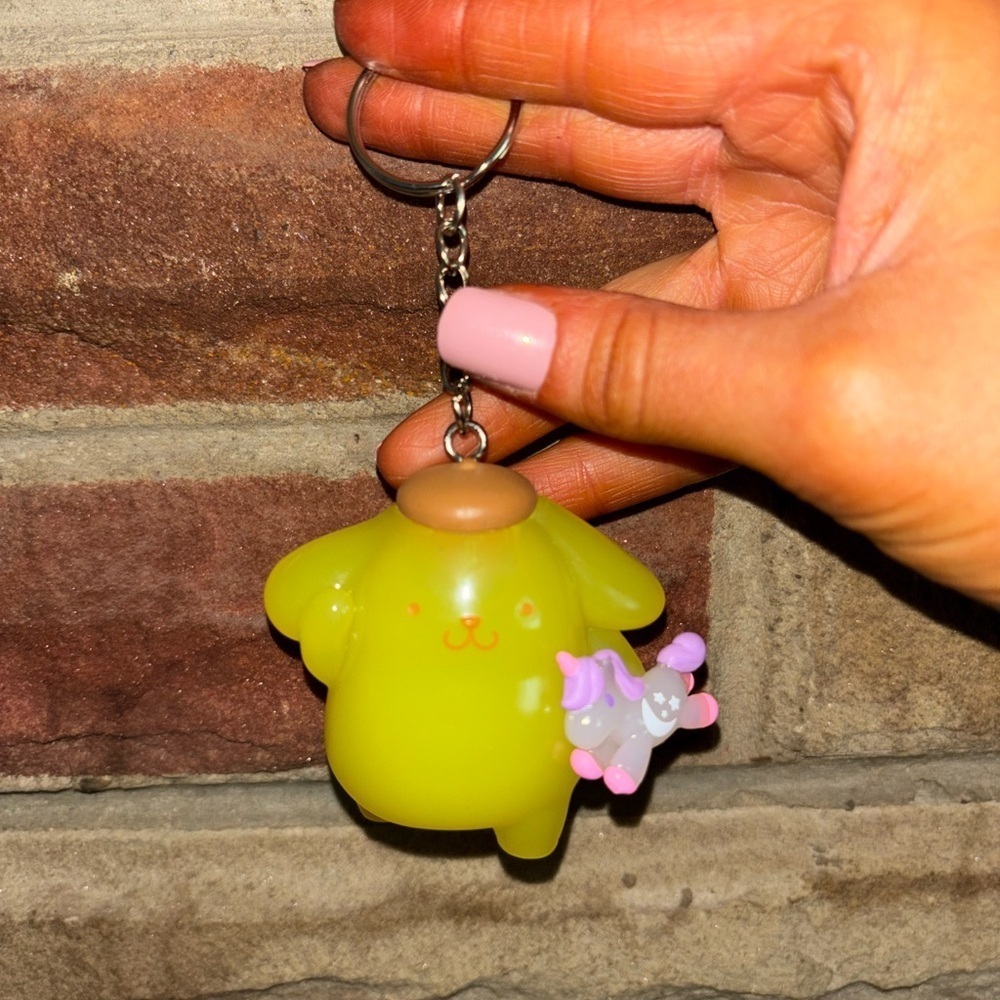 Cute Yellow Sanrio hello kitty Pompompurin Character Keychain